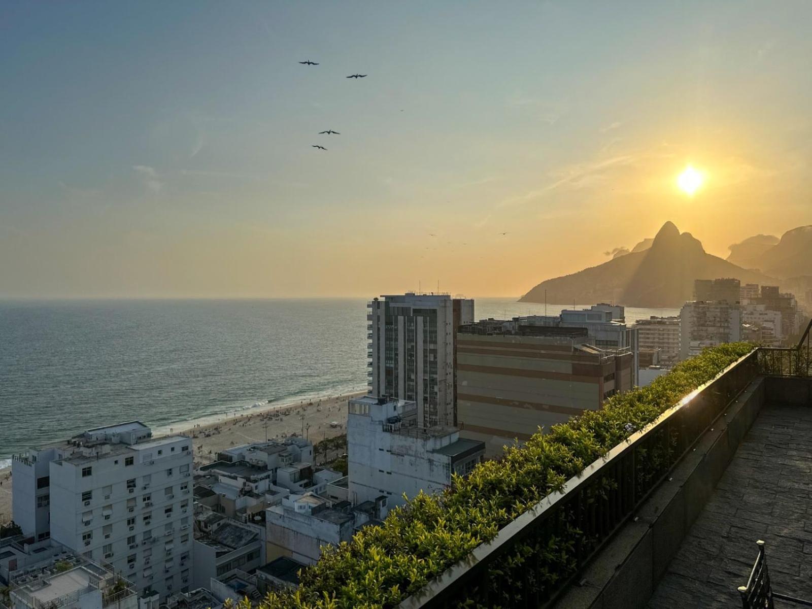 Tiffanys Ipanema - Apto 605 Apartment